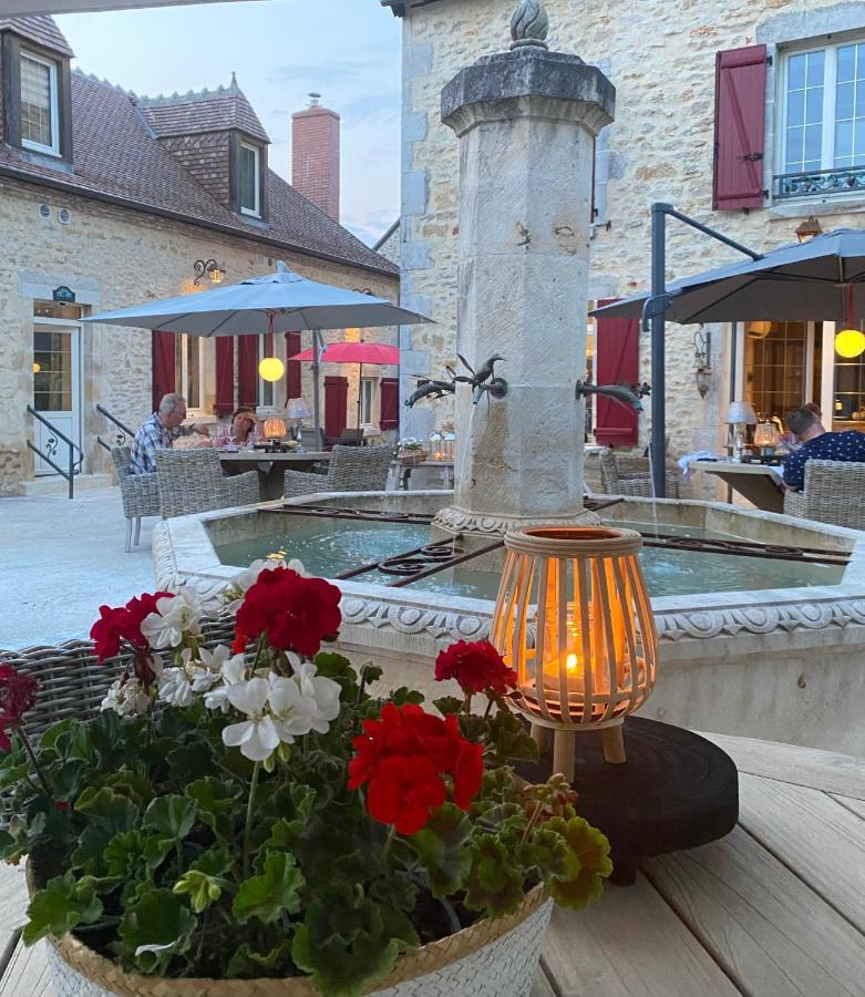 Отель Moulin Le Fleurie Charenton-du-Cher Экстерьер фото